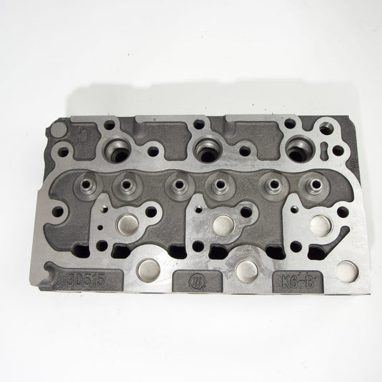 Bobcat 225 Engine Cylinder Head bare without valves part# 6660965 , 6653800