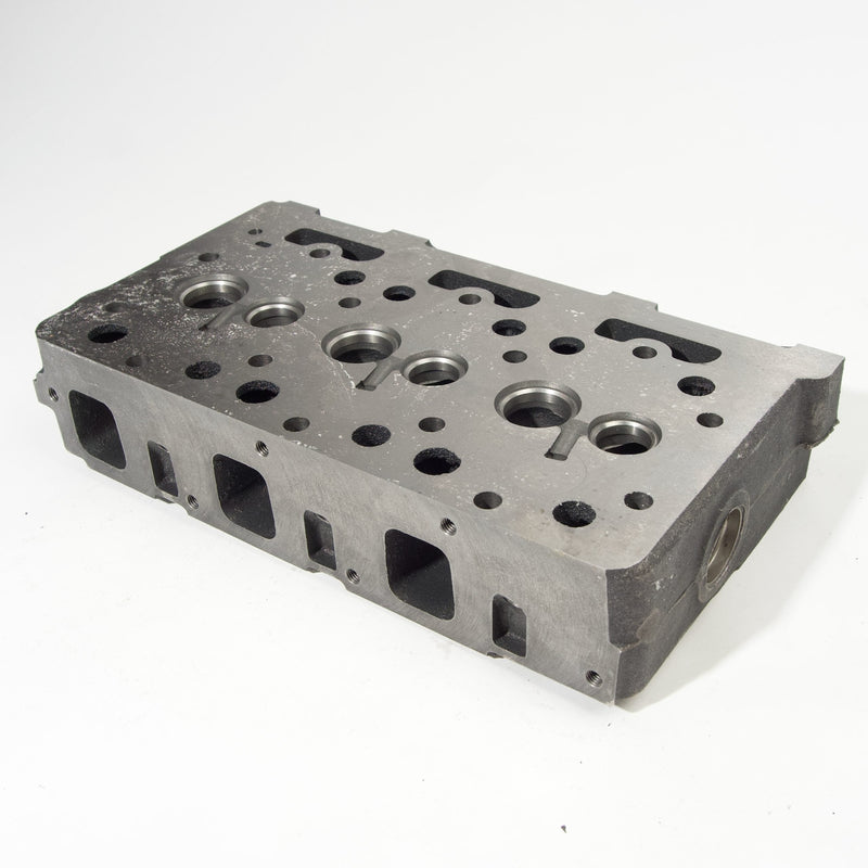 Load image into Gallery viewer, Bobcat 643 Engine Cylinder Head bare without valves  part# 6660965 , 6653800
