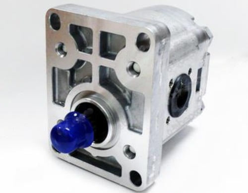 NEW Genuine Hydraulic Pump Steering Pump for Kubota L39