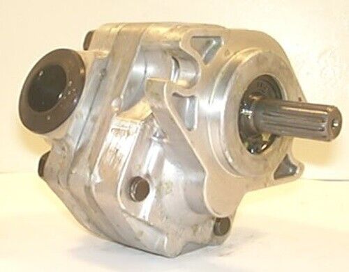 Load image into Gallery viewer, New Power Steering Pump Fits Massey Ferguson 1035 Tractor
