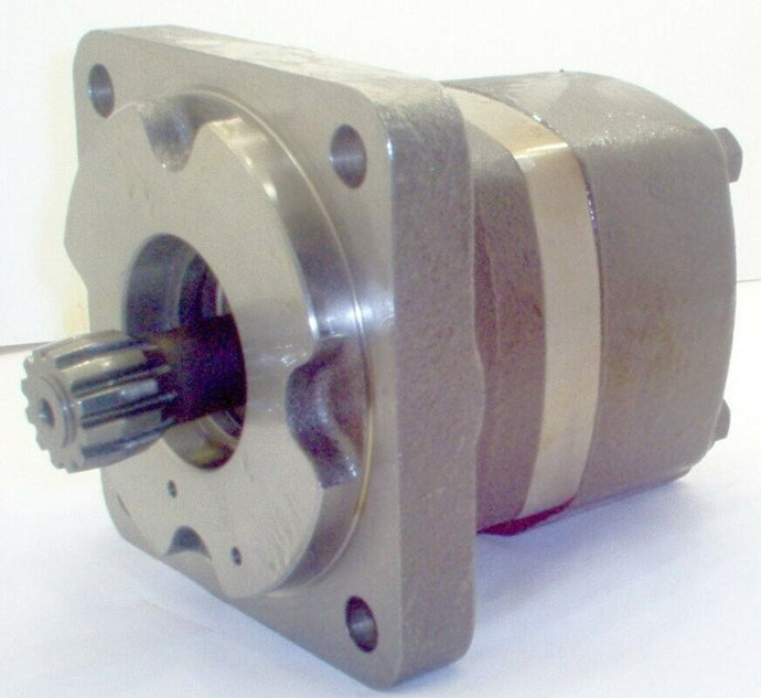 New CHAR-LYNN Hydraulic Travel Motor Fits Bobcat 741 (s/n 5017M11001-later)