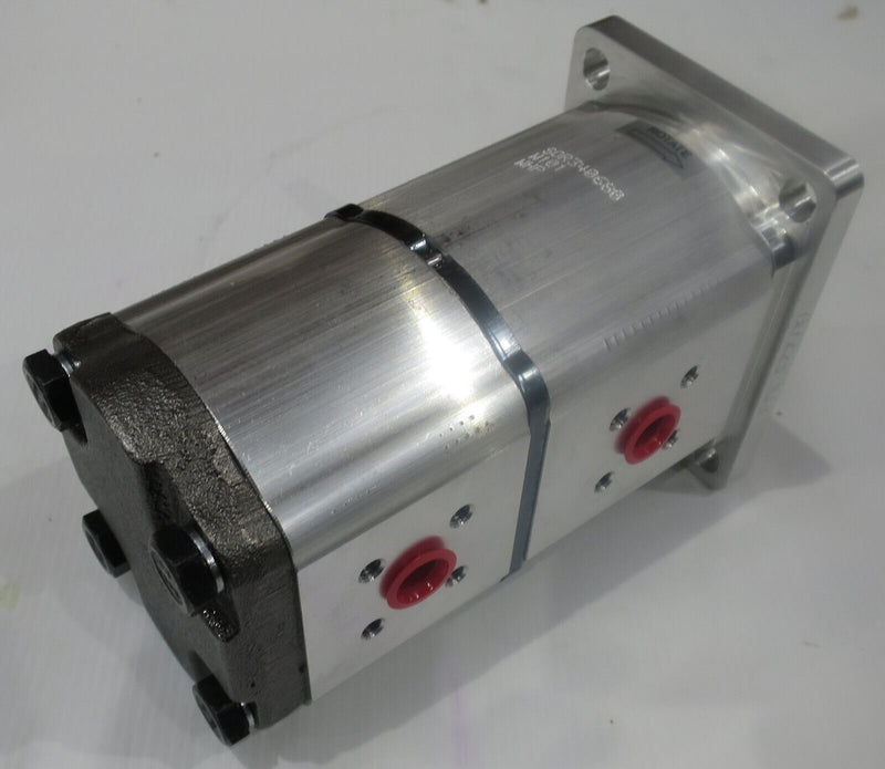 Load image into Gallery viewer, New Tandem Hydraulic Pump Fits Kubota L48 part # 32771-76202
