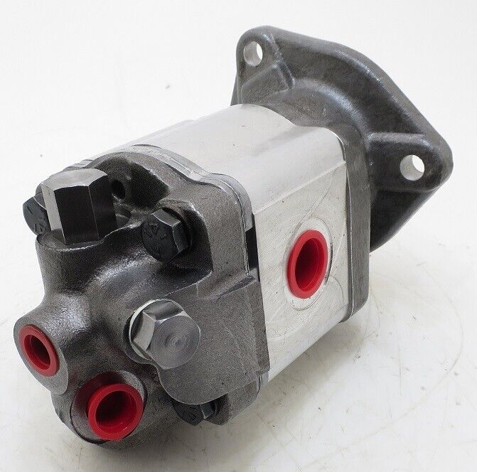 Load image into Gallery viewer, Steering Gear Pump - Fits JCB 4C-2WD TURBO Backhoe
