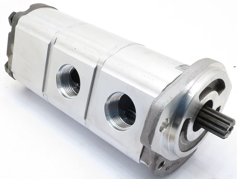 Load image into Gallery viewer, New Hydraulic Pump made to fit 331 Bobcat Mini Excavator with part # 6668699
