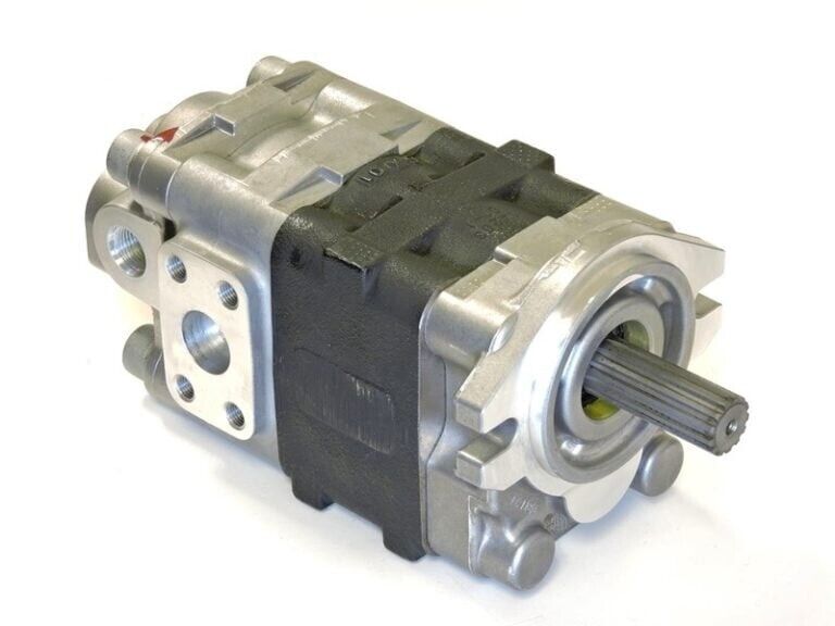 Load image into Gallery viewer, New Hydraulic pump fits Toyota 7FDKU40 Forklift with Part # 67110-30520-71
