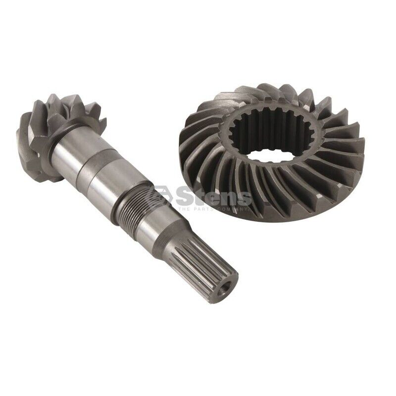 Load image into Gallery viewer, New Kubota Tractor Front Crown &amp; Pinion Shaft Fits M6060
