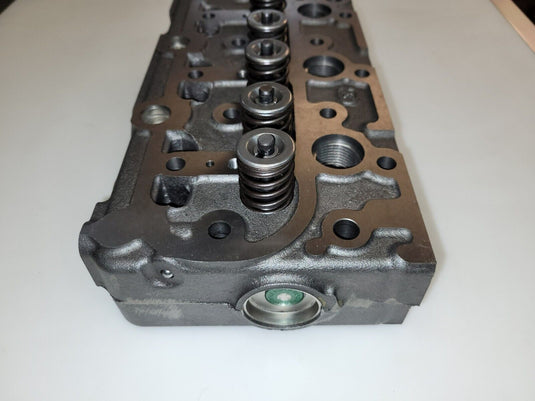 New Cylinder Head Fits Kubota D950, F2100,F2000, C/W Valves