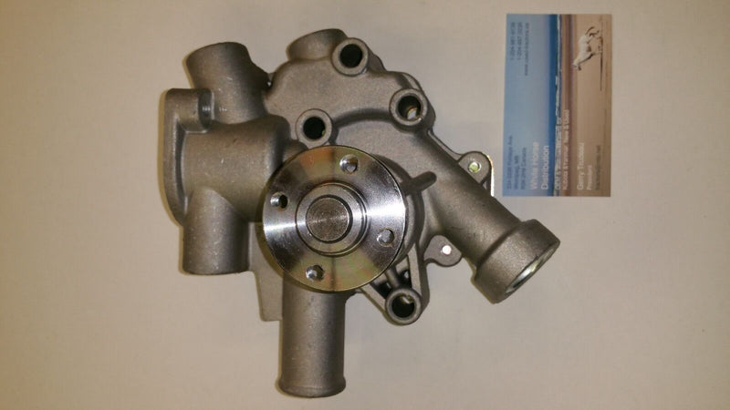 Load image into Gallery viewer, Komatsu Water Pump PC05-5 S/N 2501-UP
