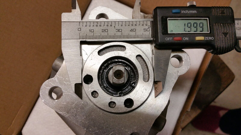 Load image into Gallery viewer, New Iseki TX1300, TX1500 Hydraulic Oil Pressure Pump
