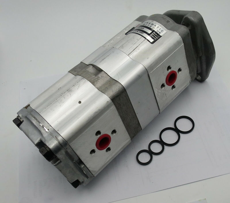 Load image into Gallery viewer, Tandem Gear Pump - Fits JCB 3C-MK3 Backhoe
