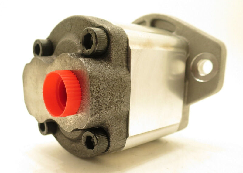 Load image into Gallery viewer, Hydraulic Gear Pump - Fits JCB 926-4WD Forklift
