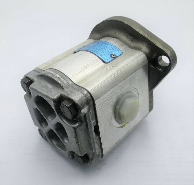 Load image into Gallery viewer, Hydraulic Gear Pump - Fits JCB Robot 1105 Hi Flow with Part # 20/207900
