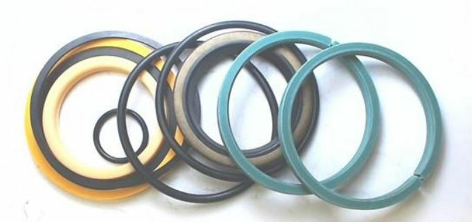 Load image into Gallery viewer, New Kubota LA-650 Lift / Tilt Cylinder Seal Kit
