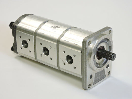 New Triple Hydraulic Pump Fits Kubota KH-91 Excavator replaces Part 68571-61110