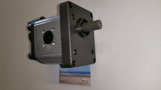 35861-82203 New Kubota M8950 M7950 M6950 Hydraulic Pump