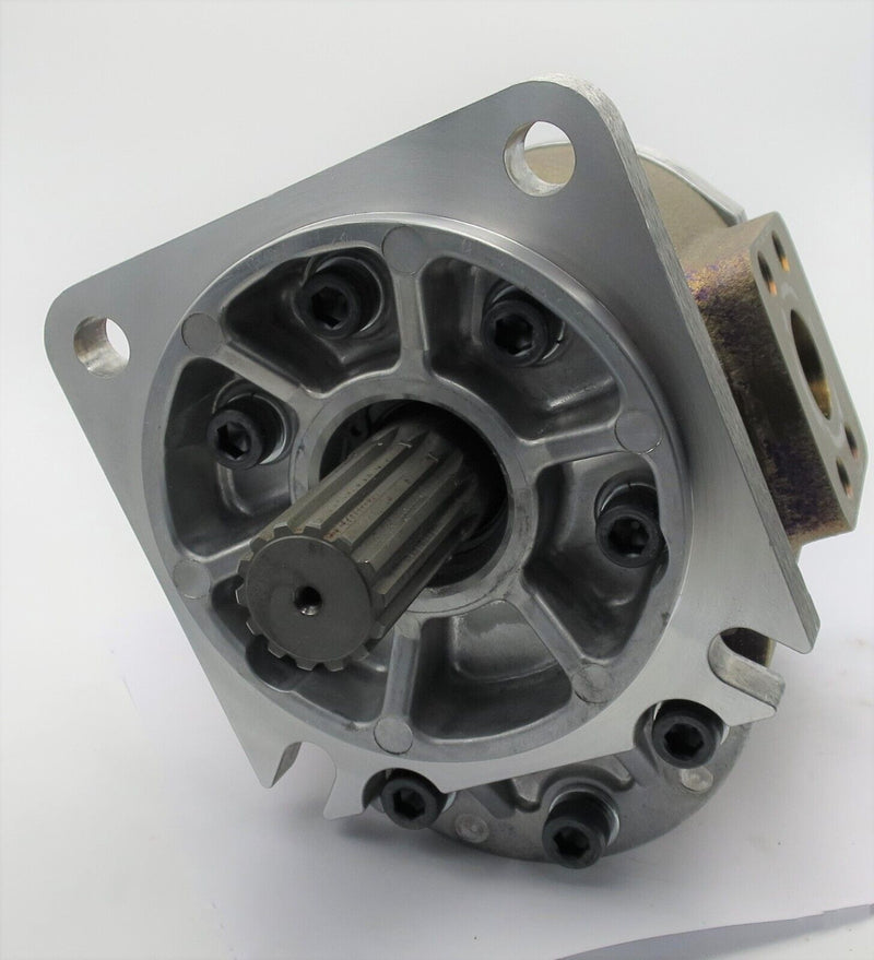 Load image into Gallery viewer, HYDRAULIC GEAR PUMP Compatible with Mitsubishi/CAT Forklift Part # 92071-10200
