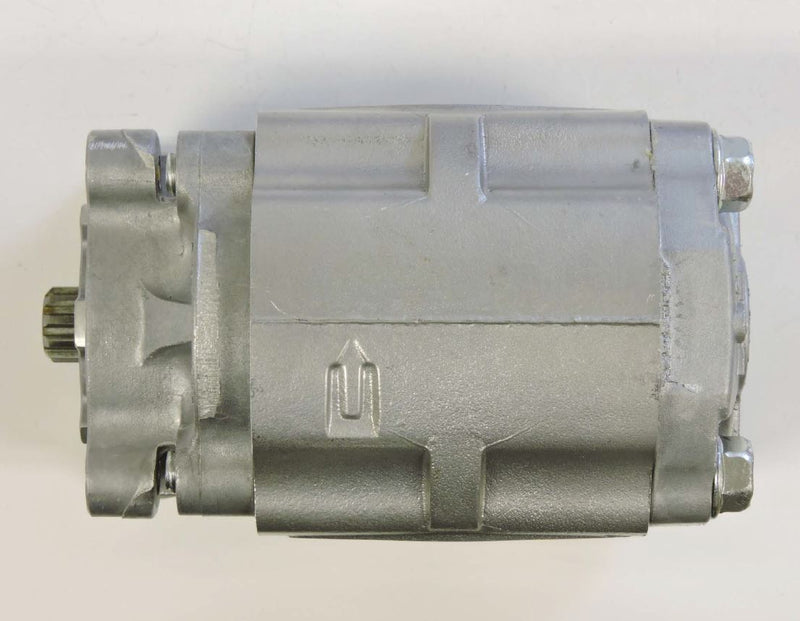 Load image into Gallery viewer, Hydraulic Pump - New, for New Holland WORKMASTER 55
