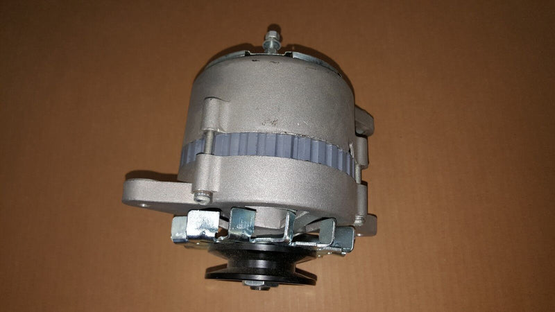 Load image into Gallery viewer, NEW ALTERNATOR KUBOTA  L185 L200 L225F 15321-64012 15411-64010
