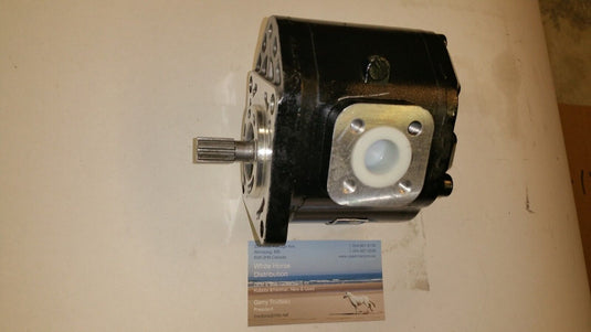 Rear Hydraulic Pump Fits JD  Model 870 Compact Tractor