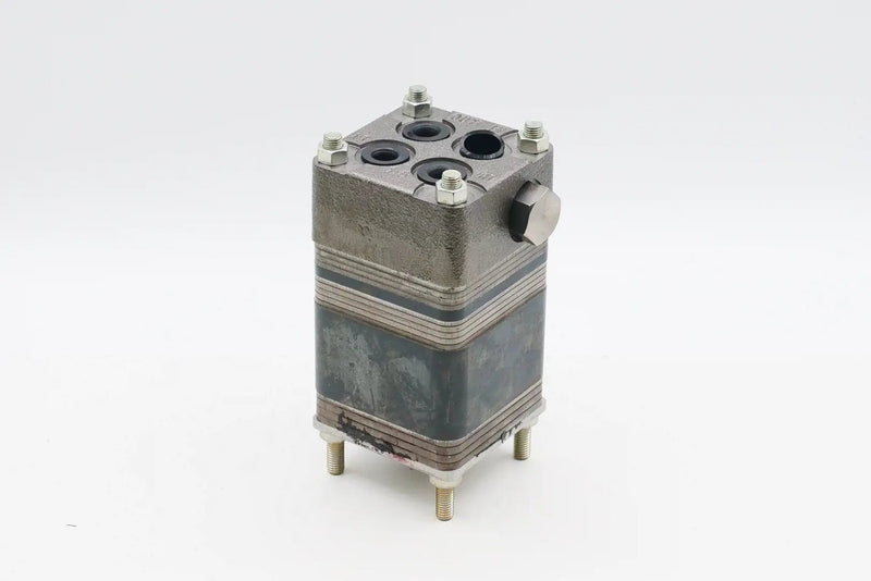 Load image into Gallery viewer, GENUINE Steering Controller Assy for Kubota L4200DT-GST-C
