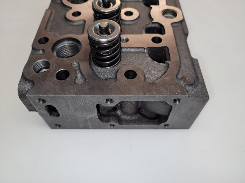Load image into Gallery viewer, New Cylinder Head Fits Kubota D950, F2100,F2000, C/W Valves
