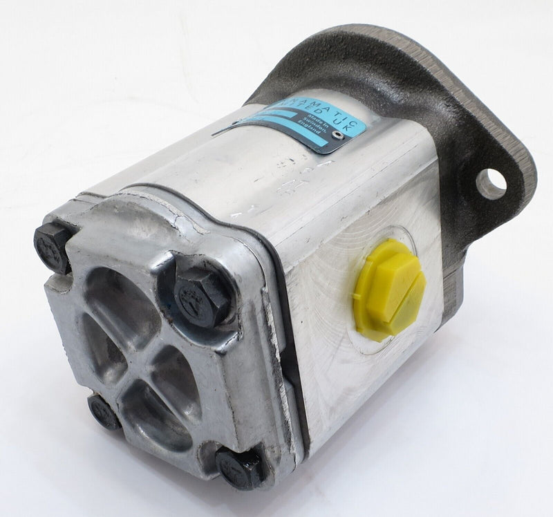 Load image into Gallery viewer, 6672513 New Skid Steer Hydraulic Gear Pump made to fit Bobcat 751 751G 753G +
