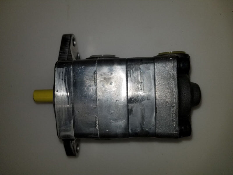 Load image into Gallery viewer, Yanmar Excavator Hydraulic Pump Fits B05 B-05 172156-73100
