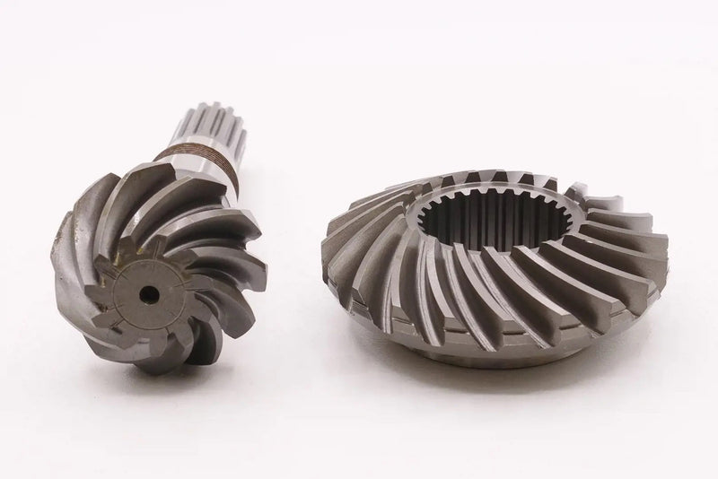 Load image into Gallery viewer, NEW Genuine Bevel Gear for Kubota B1700HSD
