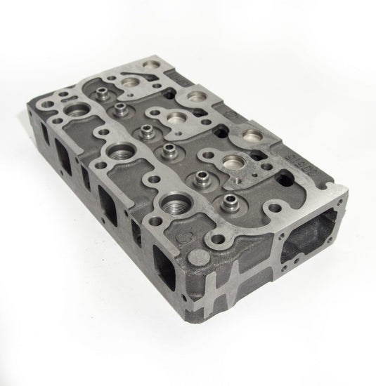 NEW Bare Cylinder Head Replaces Bobcat Part number 6660965