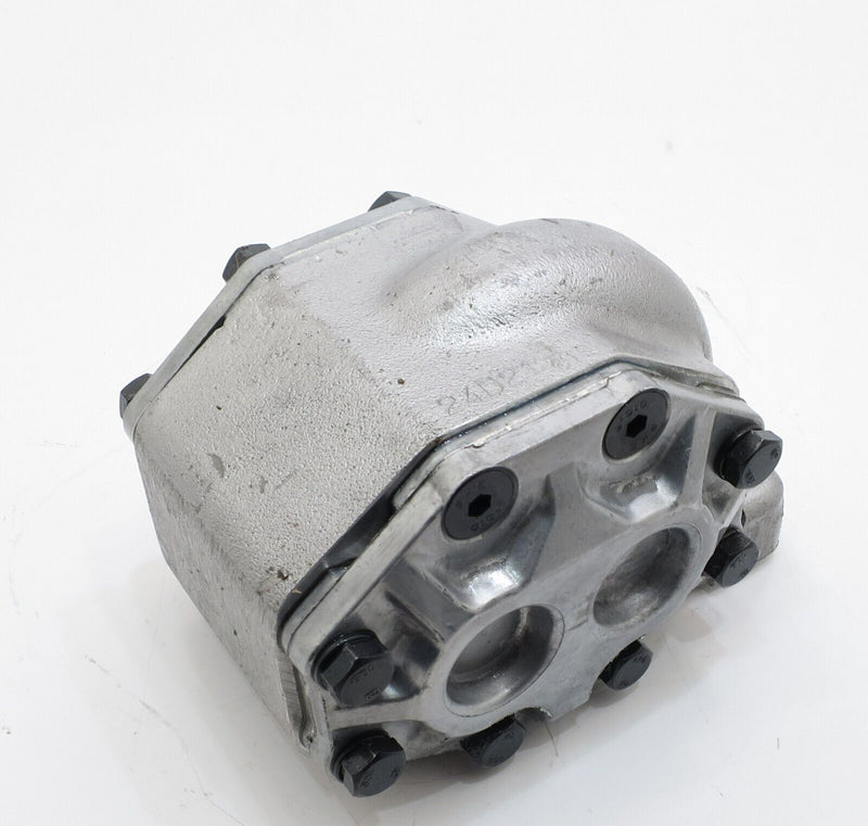 Load image into Gallery viewer, Hydraulic Pump Compatible With Case IH International CX80 Tractor
