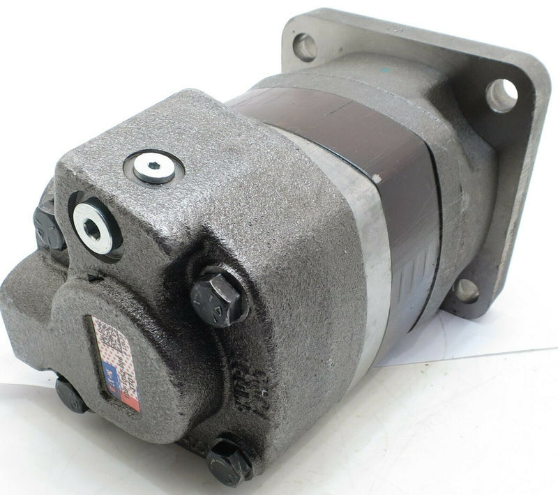 Load image into Gallery viewer, Hydraulic Drive Travel Motor Replaces Bobcat Part #&#39;s 6599718
