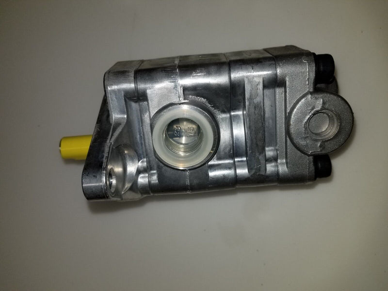 Load image into Gallery viewer, Yanmar Excavator Hydraulic Pump Fits B05 B-05 172156-73100
