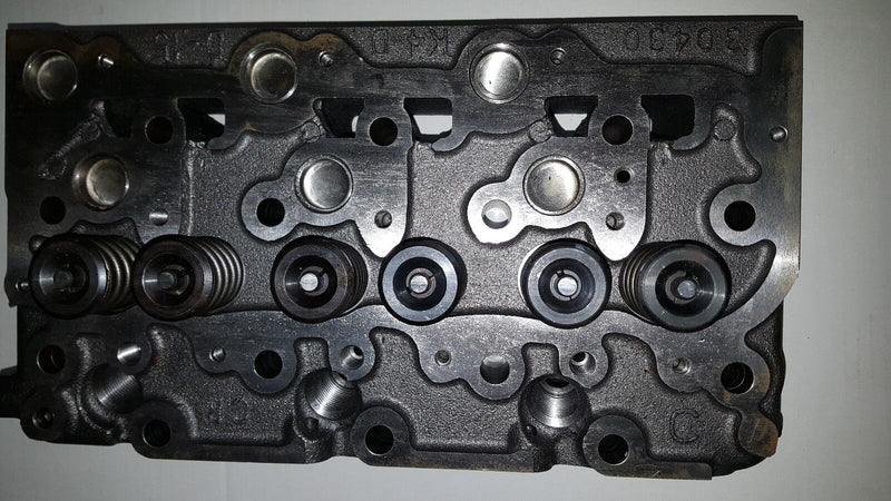 Load image into Gallery viewer, Bobcat D1703 Engine Cylinder Head complete w/ valves part # 6685857
