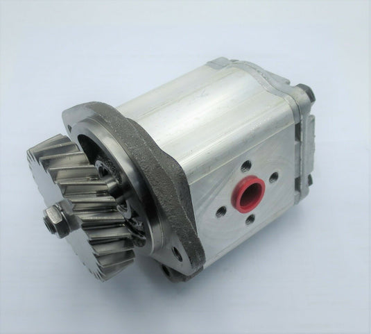 New Hydraulic Pump Compatible With Ford N/H Tractor  7740